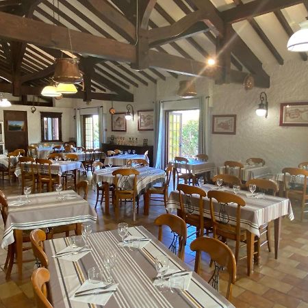Auberge Chez Tante Ursule 康博莱班 外观 照片