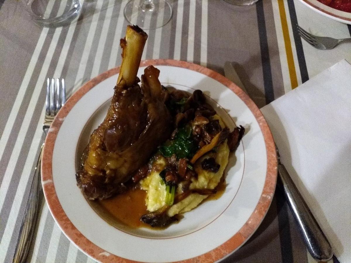 Auberge Chez Tante Ursule 康博莱班 外观 照片