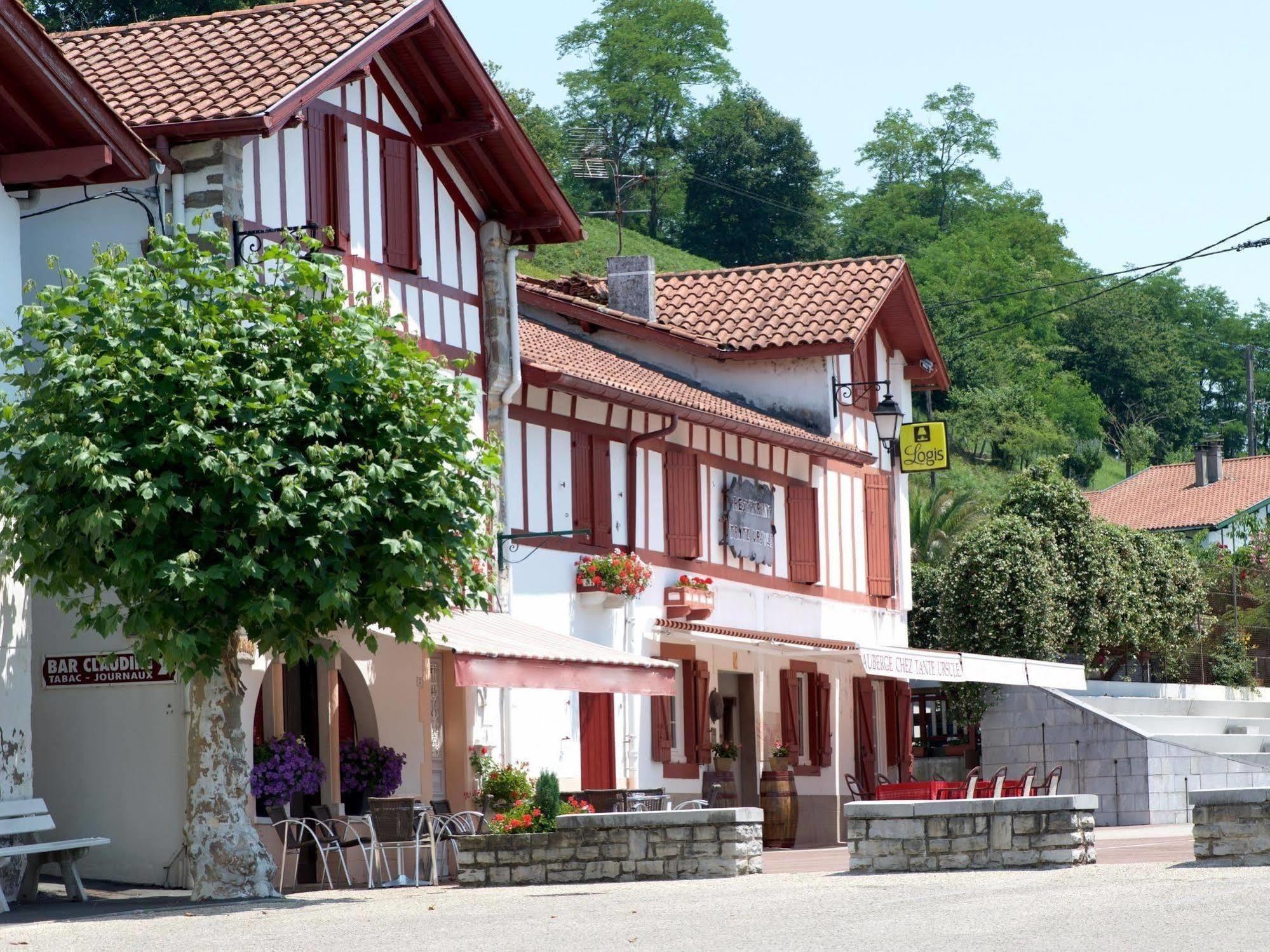 Auberge Chez Tante Ursule 康博莱班 外观 照片