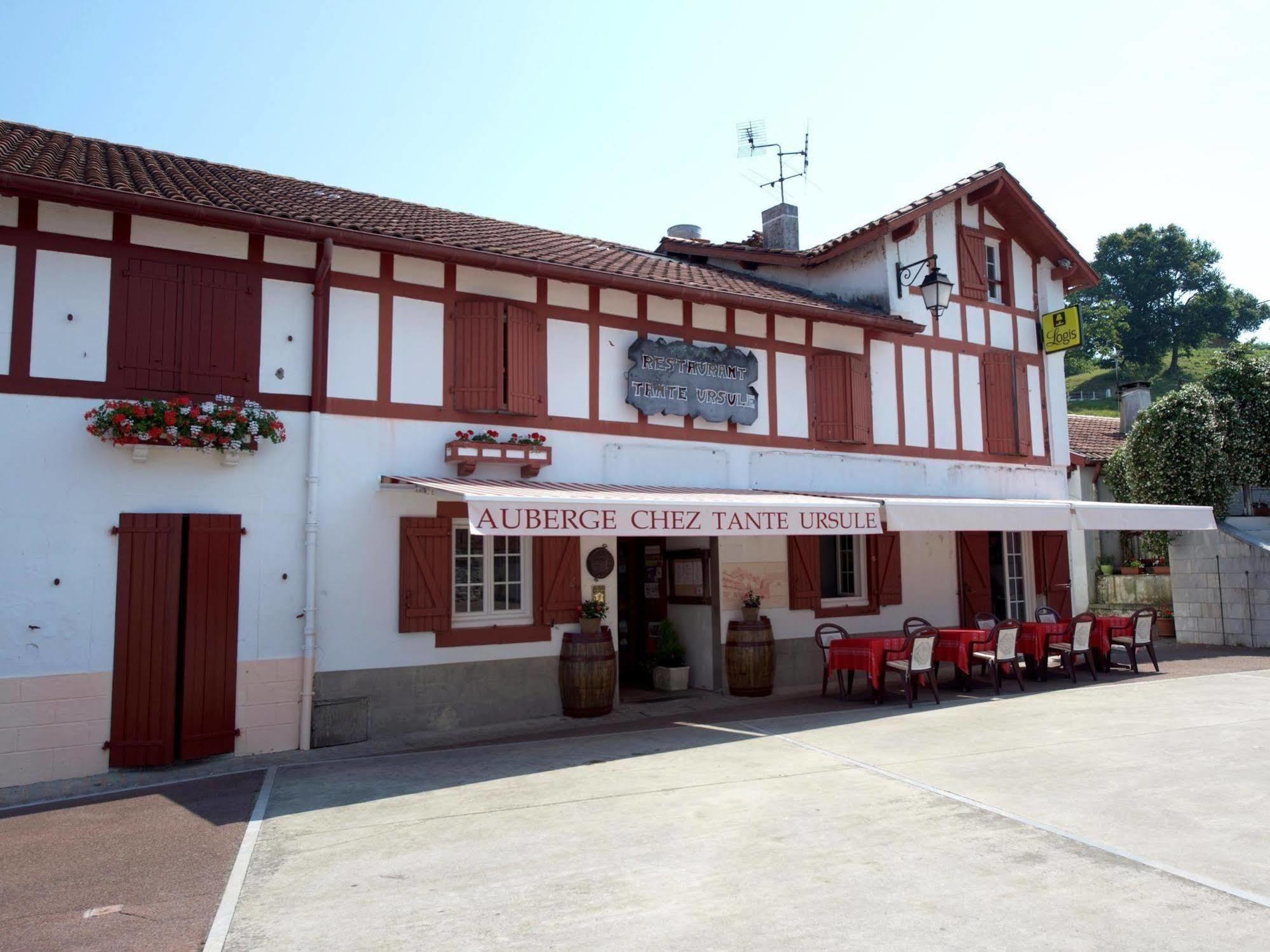 Auberge Chez Tante Ursule 康博莱班 外观 照片